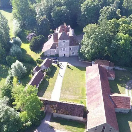 Maison De Charme A La Campagne Avec Jardin Privatif, Confort Moderne Et Accueil Chevaux - Fr-1-489-64 Treteau